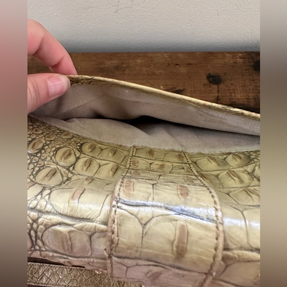 Brahmin toasted almond leather twist latch shoulder bag - Picture 7 of 15